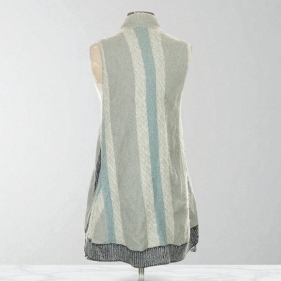 Ann Taylor Loft Outlet Sweater Vest | SIZE XS - Picture 2 of 3